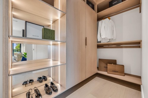 2423 Mathers Avenue, West Vancouver, BC 