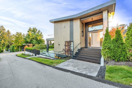 2423 Mathers Avenue, West Vancouver, BC 