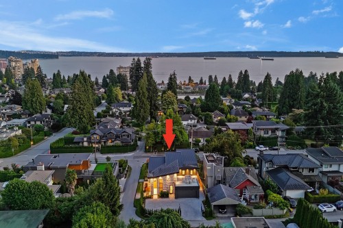 2423 Mathers Avenue, West Vancouver, BC 
