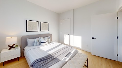 2825 Dundas Street, Vancouver, BC 