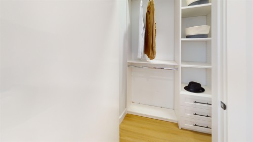 2825 Dundas Street, Vancouver, BC 