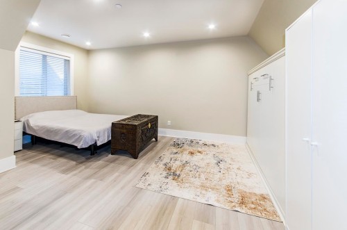 7682 Armstrong Street, Richmond, BC 