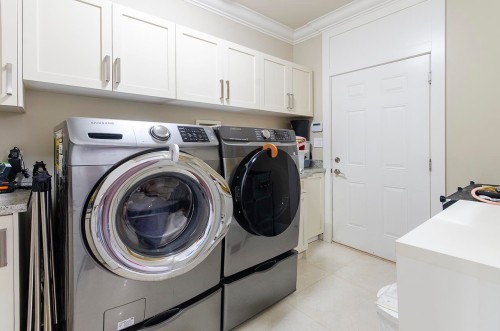 7682 Armstrong Street, Richmond, BC 