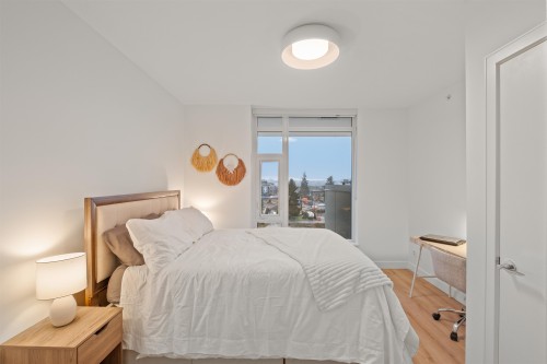 611-1500 Fern Street, North Vancouver, BC 