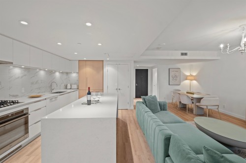 611-1500 Fern Street, North Vancouver, BC 