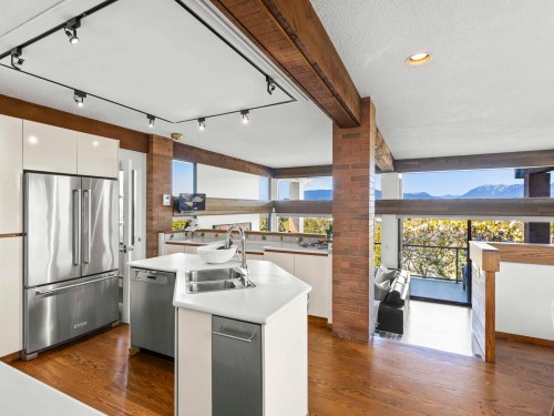 5012 Maple Street, Vancouver, BC 