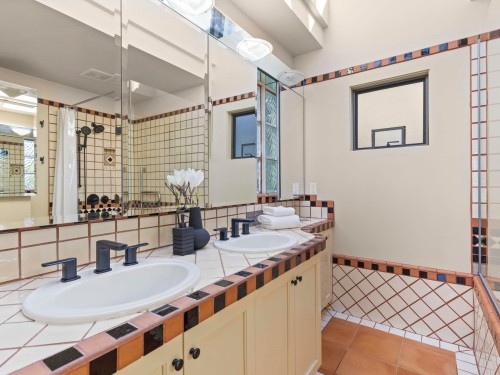 5012 Maple Street, Vancouver, BC 