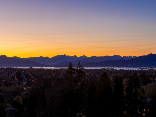 5012 Maple Street, Vancouver, BC 