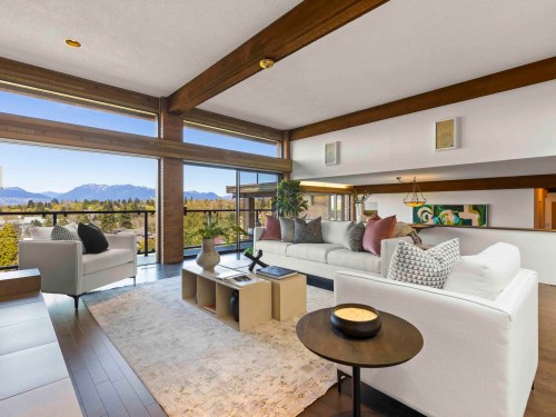 5012 Maple Street, Vancouver, BC 