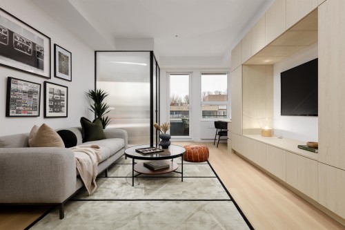 406-2471 Saint George Street  Vancouver, BC V5T 0L9