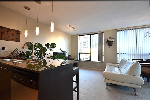 602-2979 Glen Drive, Coquitlam, BC 