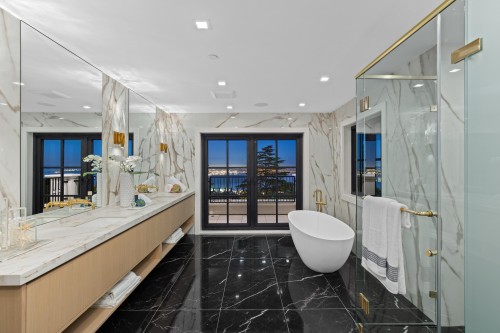 1419 Bramwell Road, West Vancouver, BC 