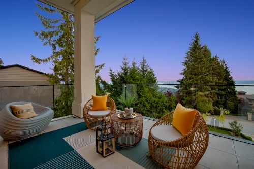 1419 Bramwell Road, West Vancouver, BC 