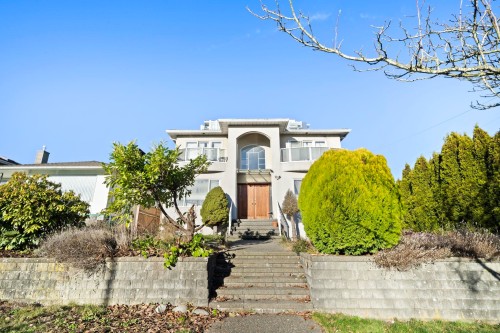 515 60Th Avenue W, Vancouver, BC 