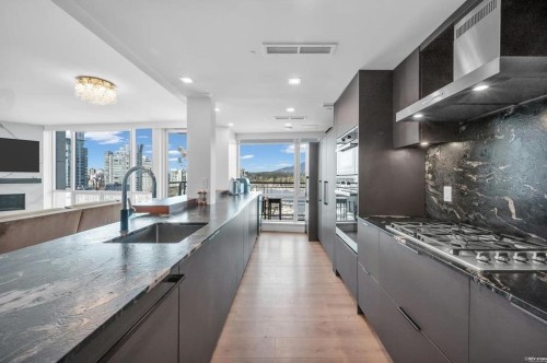 1304-323 Jervis Street, Vancouver, BC 