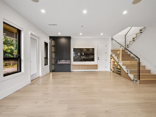 6079 44A Avenue, Ladner, BC 