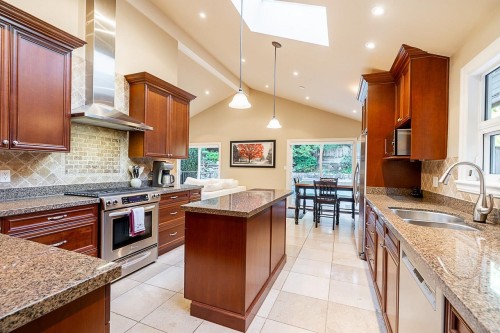 4640 Woodburn Road, West Vancouver, BC 