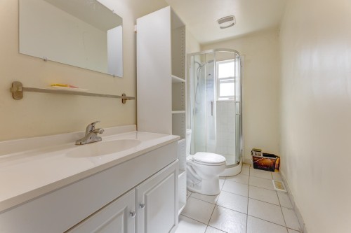 3302 5Th Avenue E, Vancouver, BC 