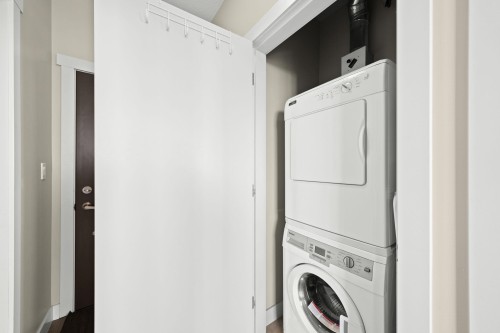 707-9025 Highland Court, Burnaby, BC 