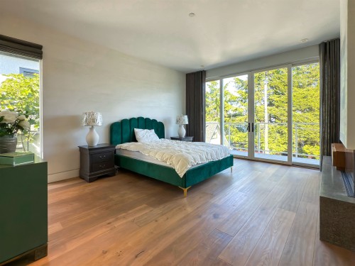 1949 37Th Avenue W, Vancouver, BC 