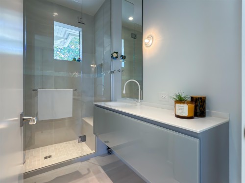 1949 37Th Avenue W, Vancouver, BC 