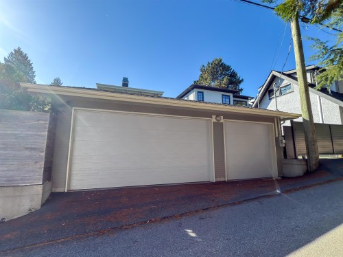 1949 37Th Avenue W, Vancouver, BC 