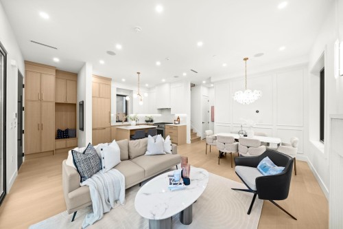 1095 14Th Avenue E, Vancouver, BC 