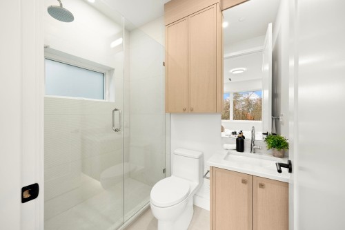 1095 14Th Avenue E, Vancouver, BC 