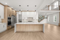 23685 131a Avenue  Maple Ridge, BC V4R 0J1