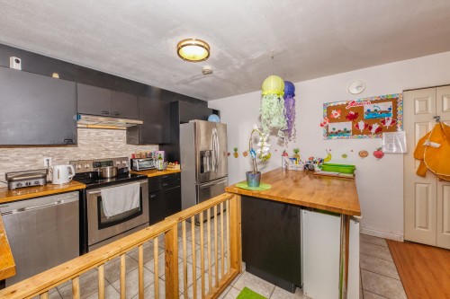 826 13Th Street E, North Vancouver, BC 