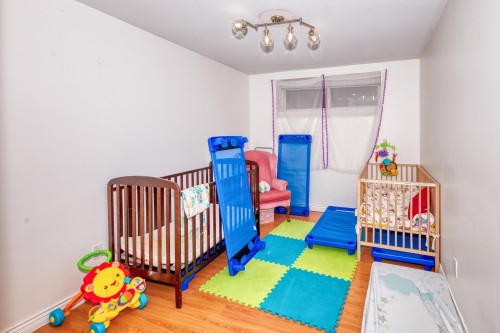 826 13Th Street E, North Vancouver, BC 