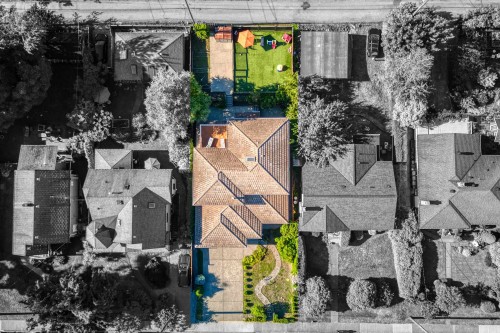 826 13Th Street E, North Vancouver, BC 