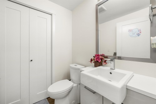 2745 Ward Street, Vancouver, BC 