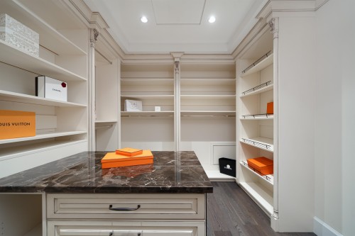 1095 Millstream Road, West Vancouver, BC 