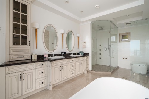 1095 Millstream Road, West Vancouver, BC 