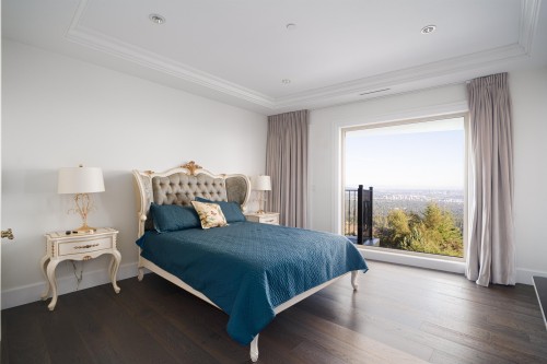 1095 Millstream Road, West Vancouver, BC 