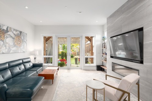 220 40Th Avenue E, Vancouver, BC 