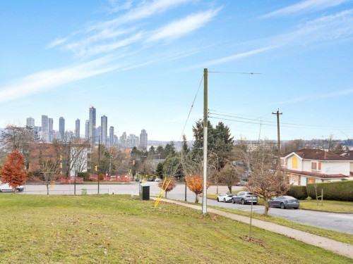 3288 5Th Avenue E, Vancouver, BC 