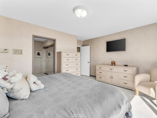 1331 Chartwell Drive, West Vancouver, BC 