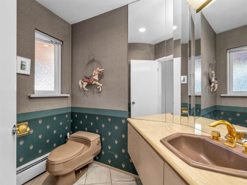 1331 Chartwell Drive, West Vancouver, BC 