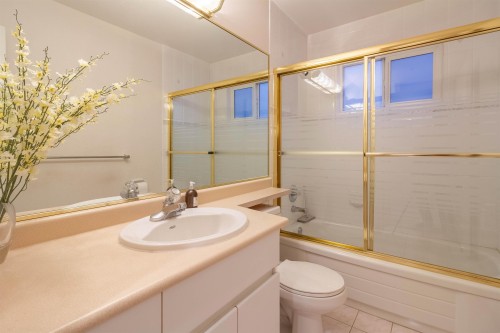 2468 4Th Avenue E, Vancouver, BC 