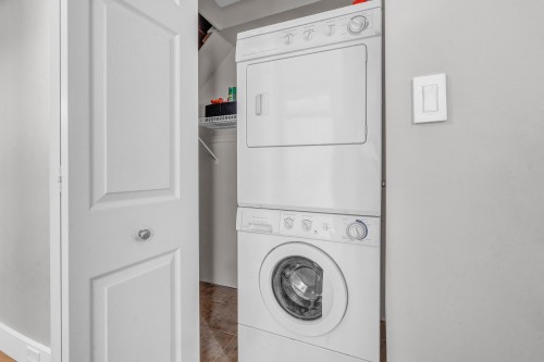 2686 Point Grey Rd, Vancouver, BC 