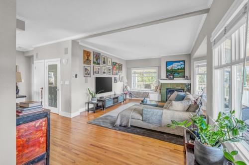 2686 Point Grey Rd, Vancouver, BC 