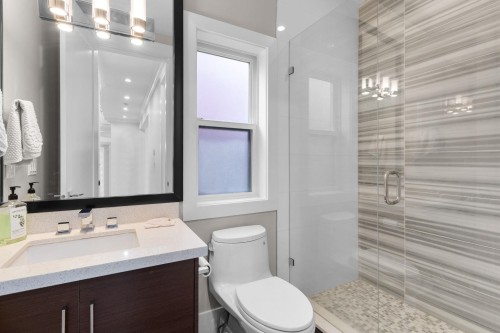 8656 Gilley Avenue, Burnaby, BC 