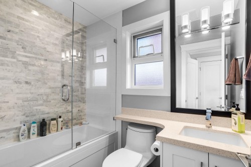 8656 Gilley Avenue, Burnaby, BC 