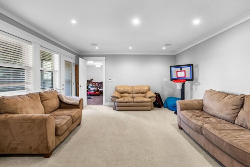 8656 Gilley Avenue, Burnaby, BC 