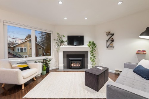 103 15Th Avenue W, Vancouver, BC 