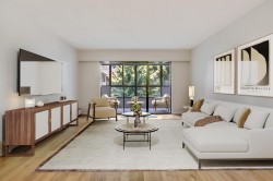 410-1435 Nelson Street  Vancouver, BC V6G 2Z3