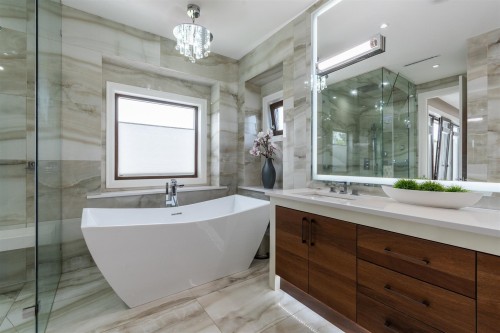 6251 Woodwards Road, Richmond, BC 