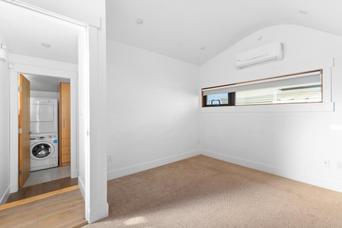 2122 Newport Avenue, Vancouver, BC 